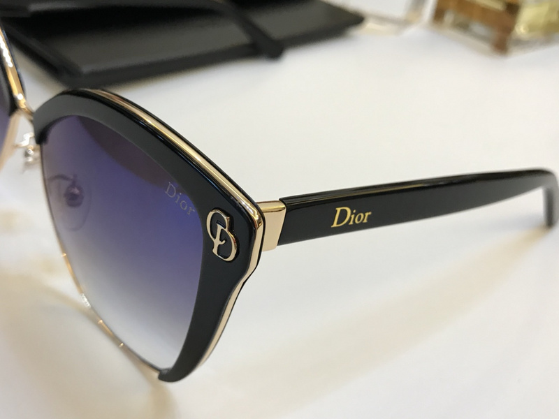 Dior Sunglasses AAAA-154