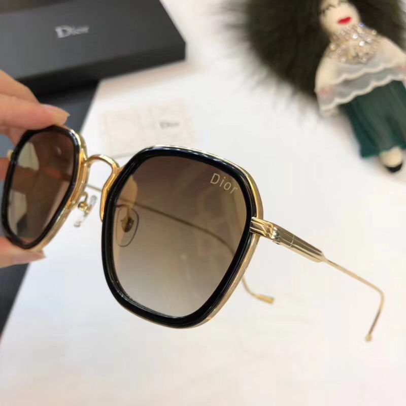 Dior Sunglasses AAAA-157