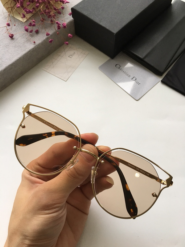 Dior Sunglasses AAAA-223