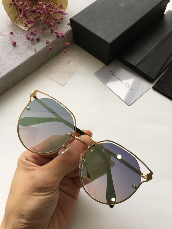 Dior Sunglasses AAAA-226