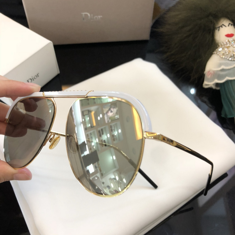 Dior Sunglasses AAAA-230