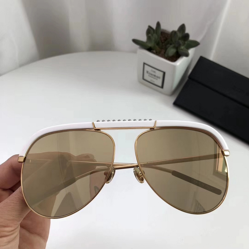Dior Sunglasses AAAA-259