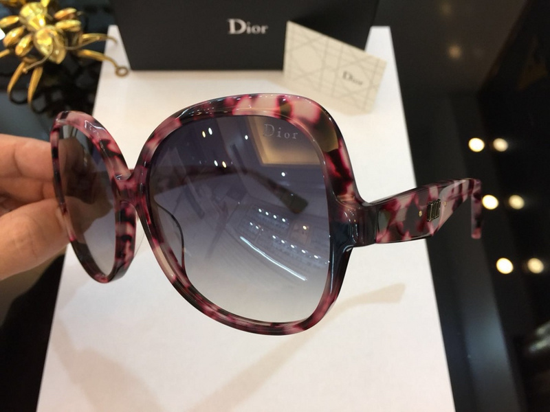 Dior Sunglasses AAAA-267