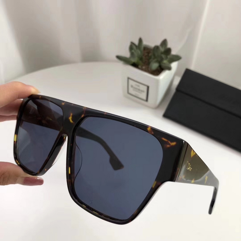 Dior Sunglasses AAAA-271