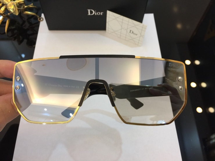 Dior Sunglasses AAAA-284