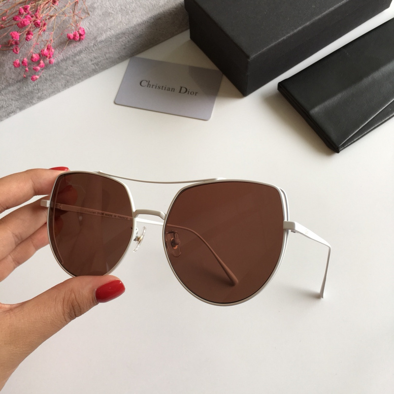 Dior Sunglasses AAAA-320