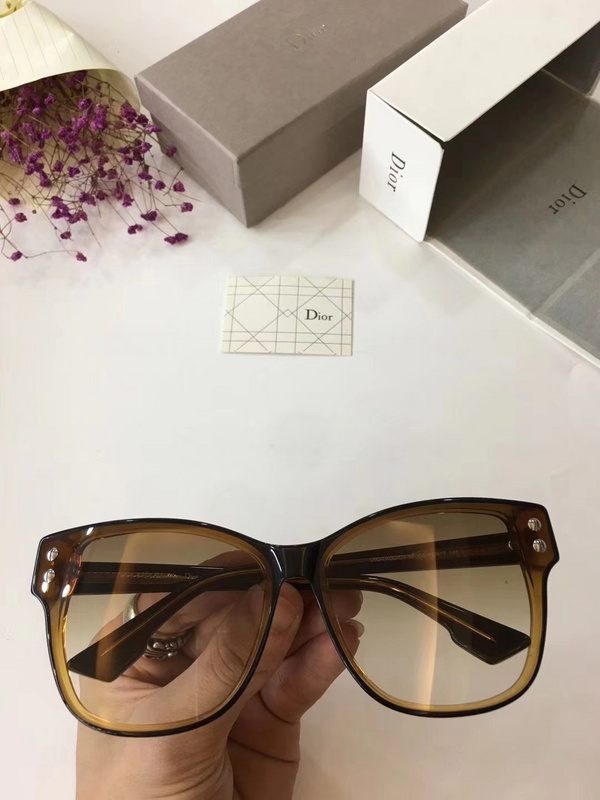 Dior Sunglasses AAAA-345