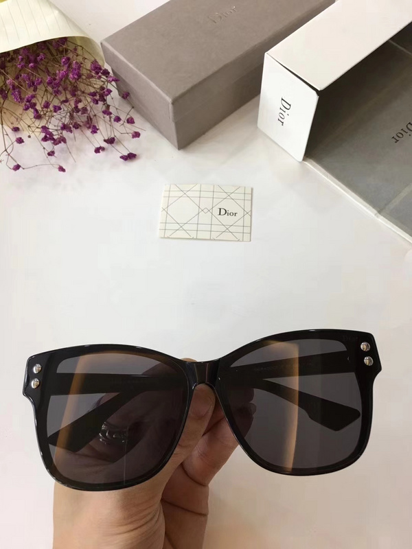 Dior Sunglasses AAAA-346
