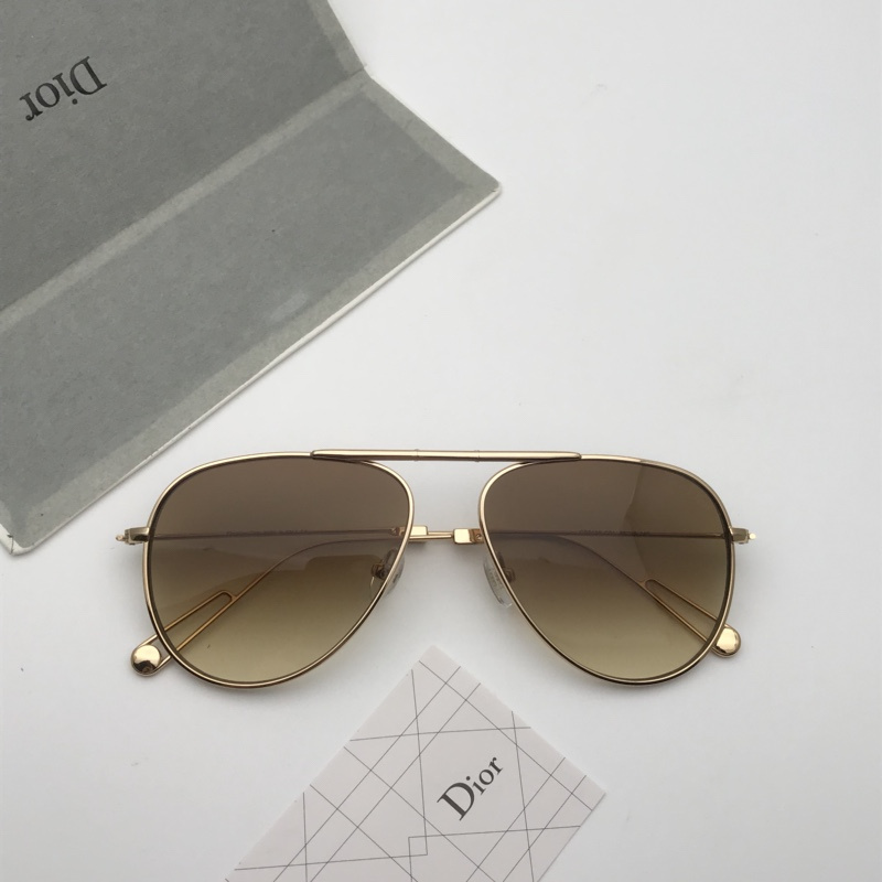 Dior Sunglasses AAAA-412