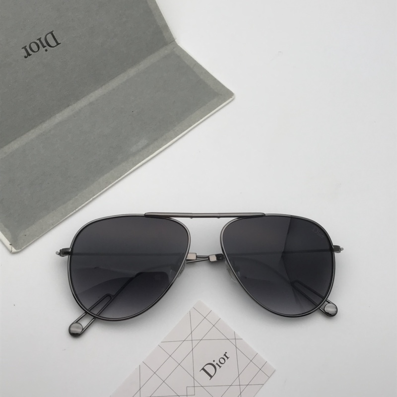 Dior Sunglasses AAAA-417