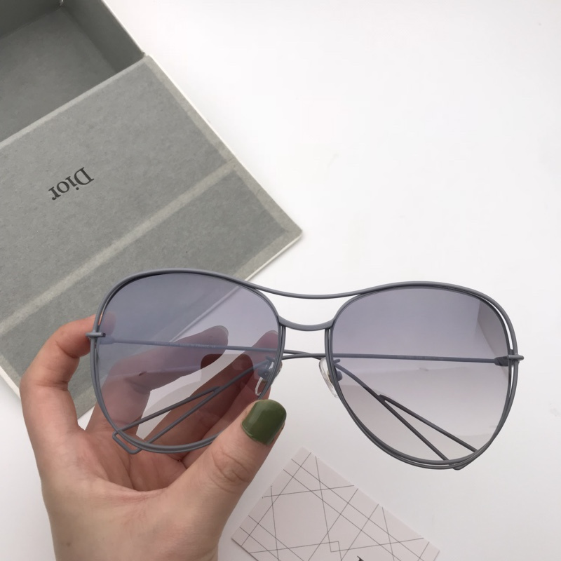 Dior Sunglasses AAAA-421