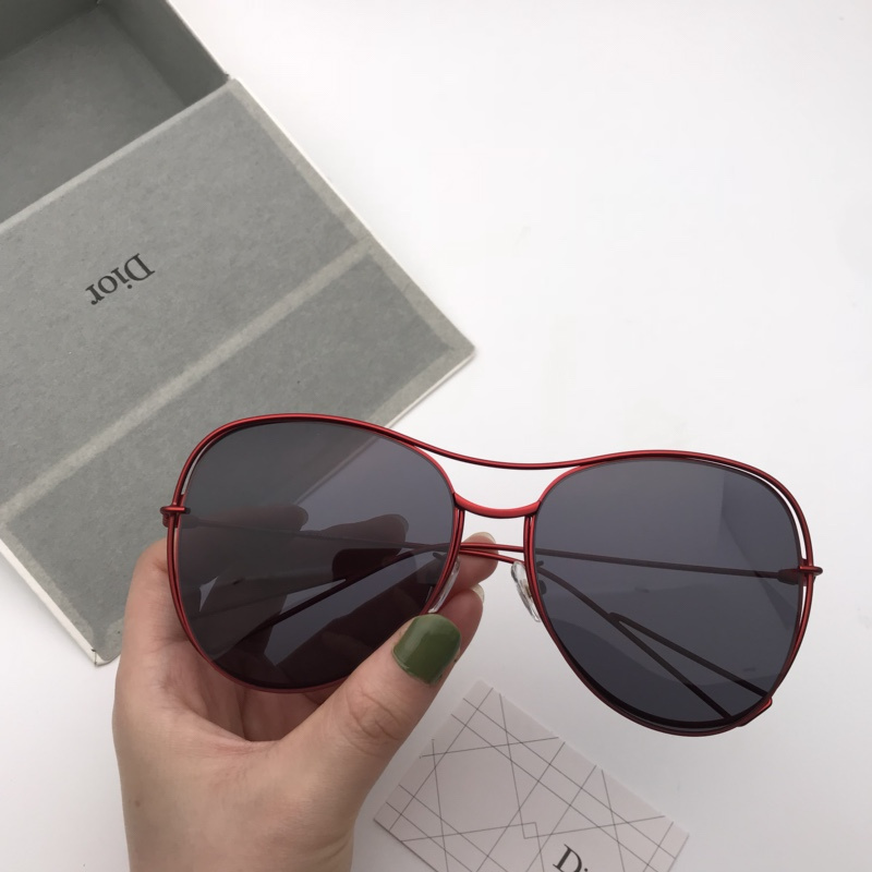 Dior Sunglasses AAAA-424