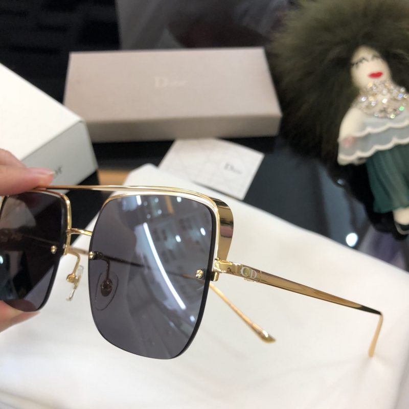 Dior Sunglasses AAAA-429