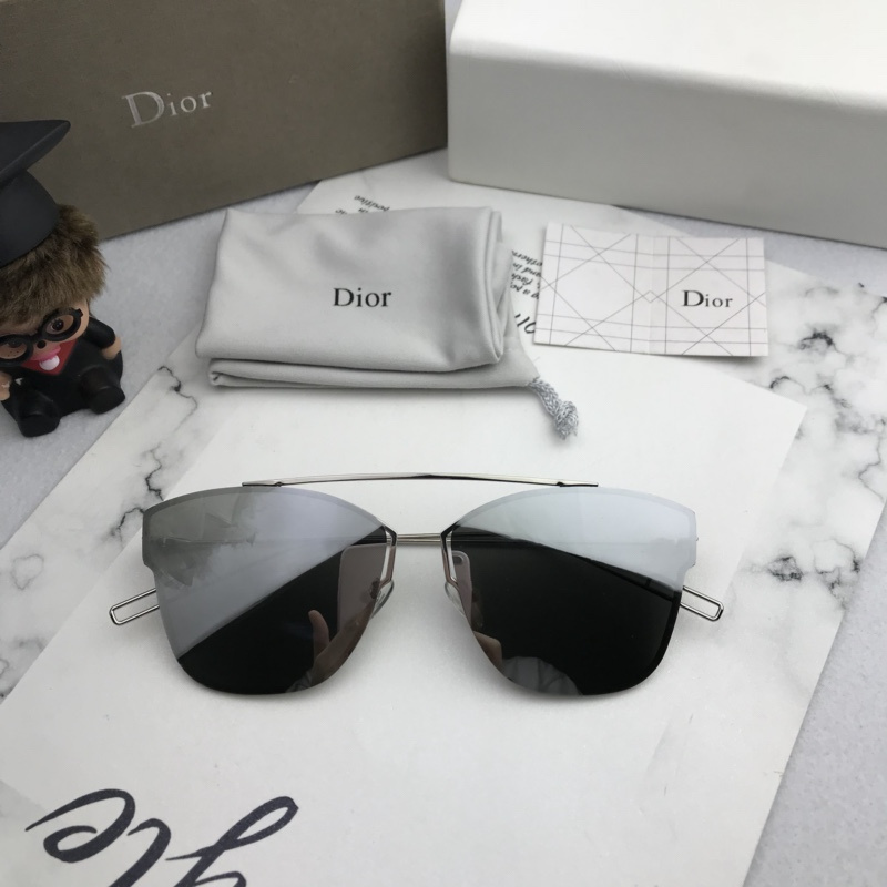 Dior Sunglasses AAAA-441