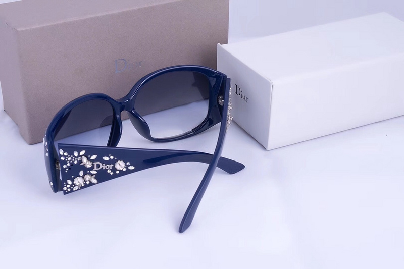 Dior Sunglasses AAAA-455