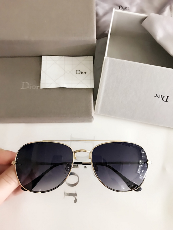 Dior Sunglasses AAAA-458