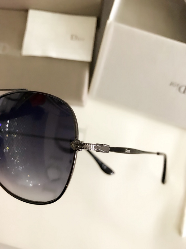 Dior Sunglasses AAAA-465