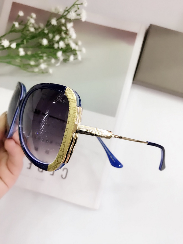 Dior Sunglasses AAAA-466