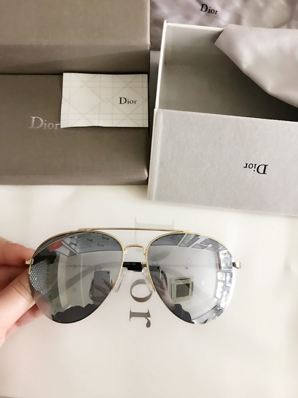 Dior Sunglasses AAAA-473