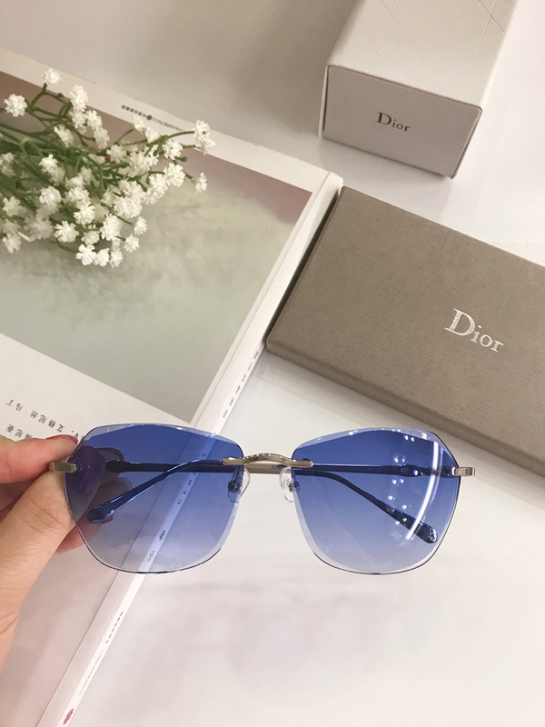 Dior Sunglasses AAAA-483