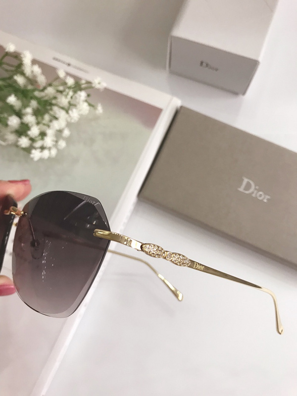Dior Sunglasses AAAA-485