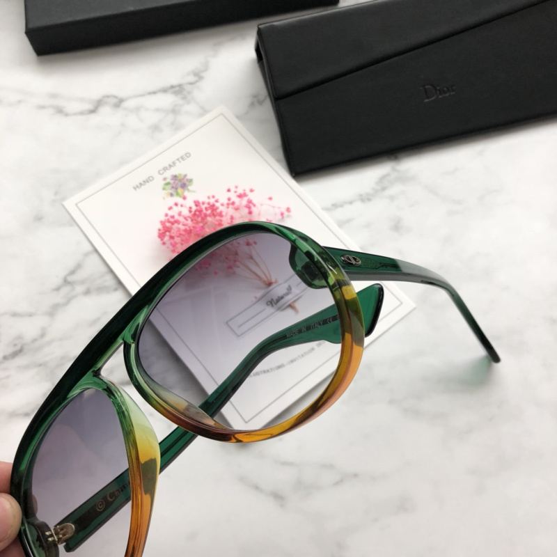 Dior Sunglasses AAAA-486