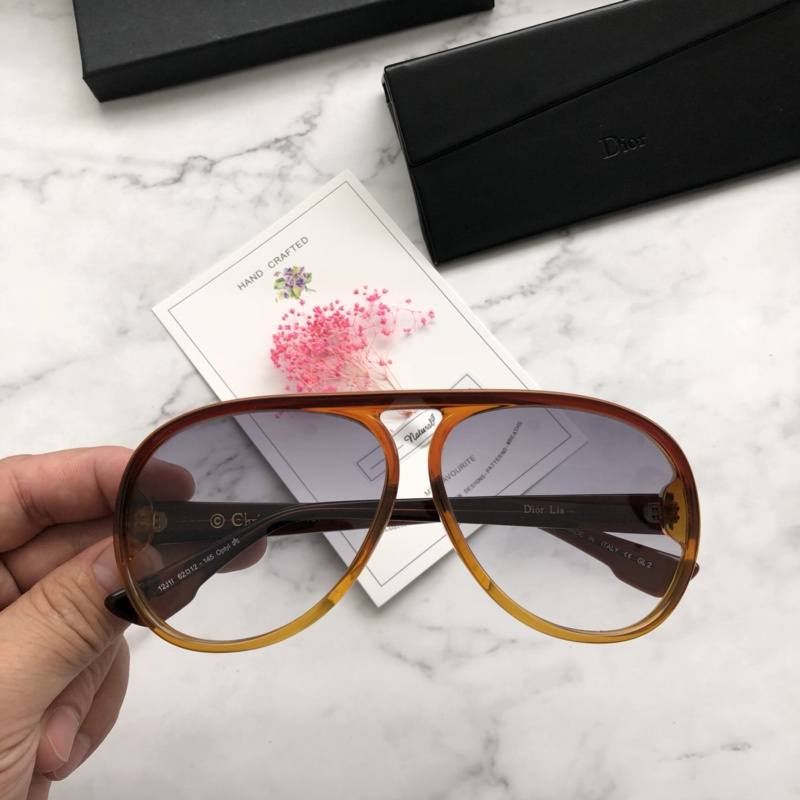 Dior Sunglasses AAAA-490