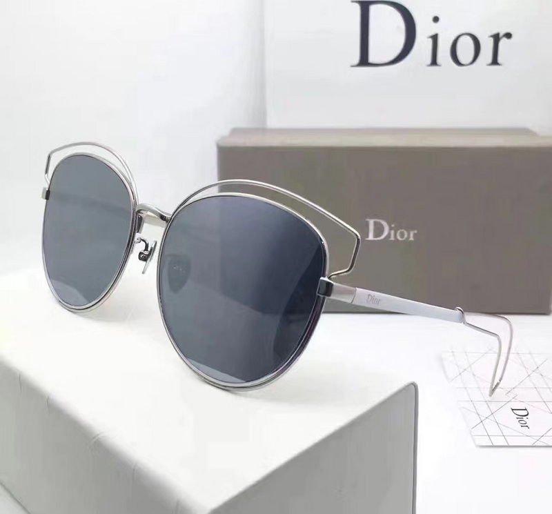 Dior Sunglasses AAAA-498