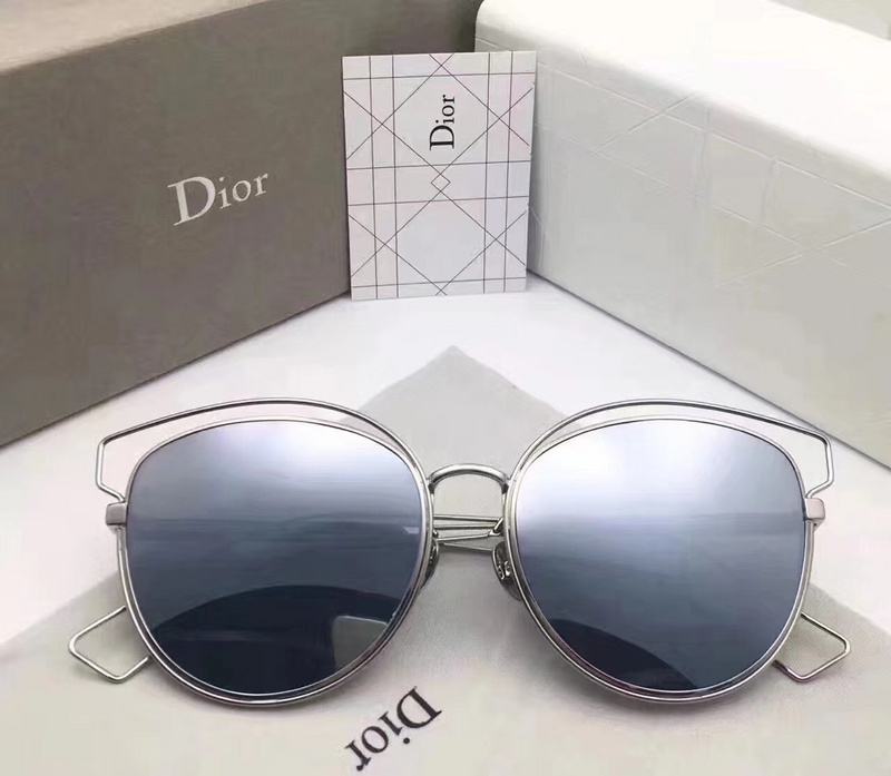 Dior Sunglasses AAAA-500