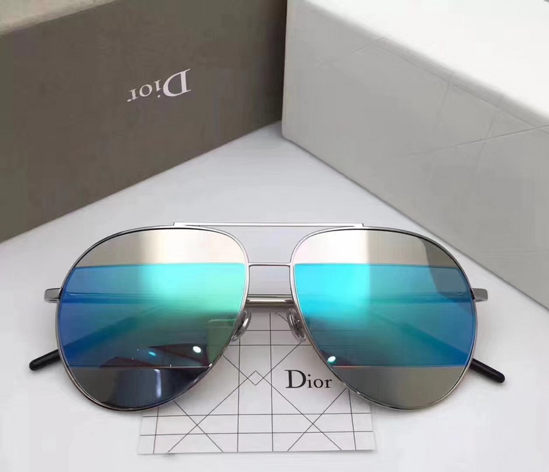 Dior Sunglasses AAAA-514