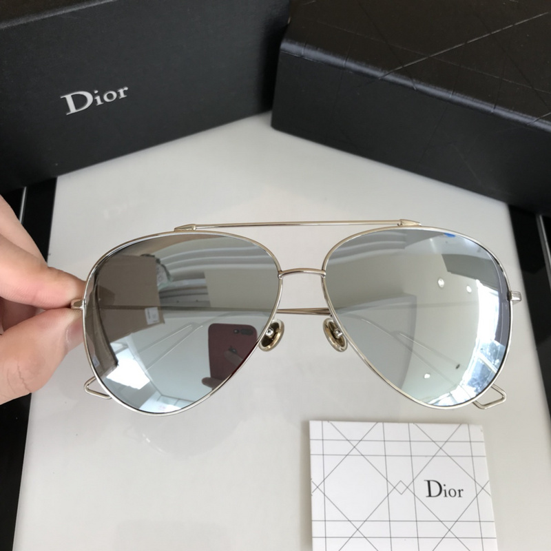 Dior Sunglasses AAAA-524