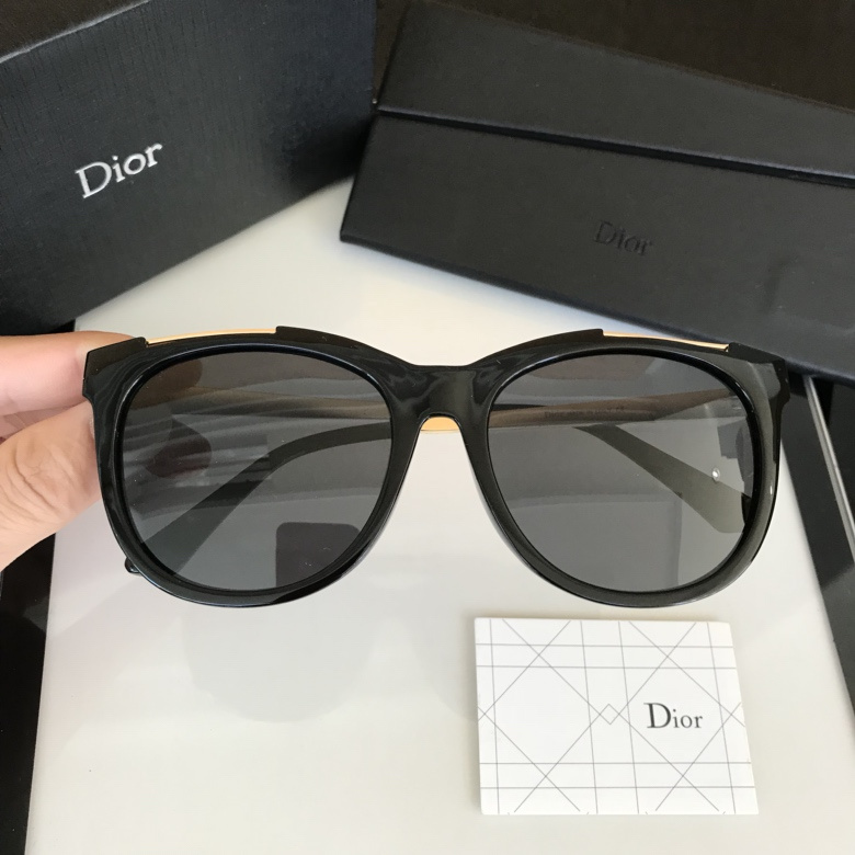 Dior Sunglasses AAAA-539