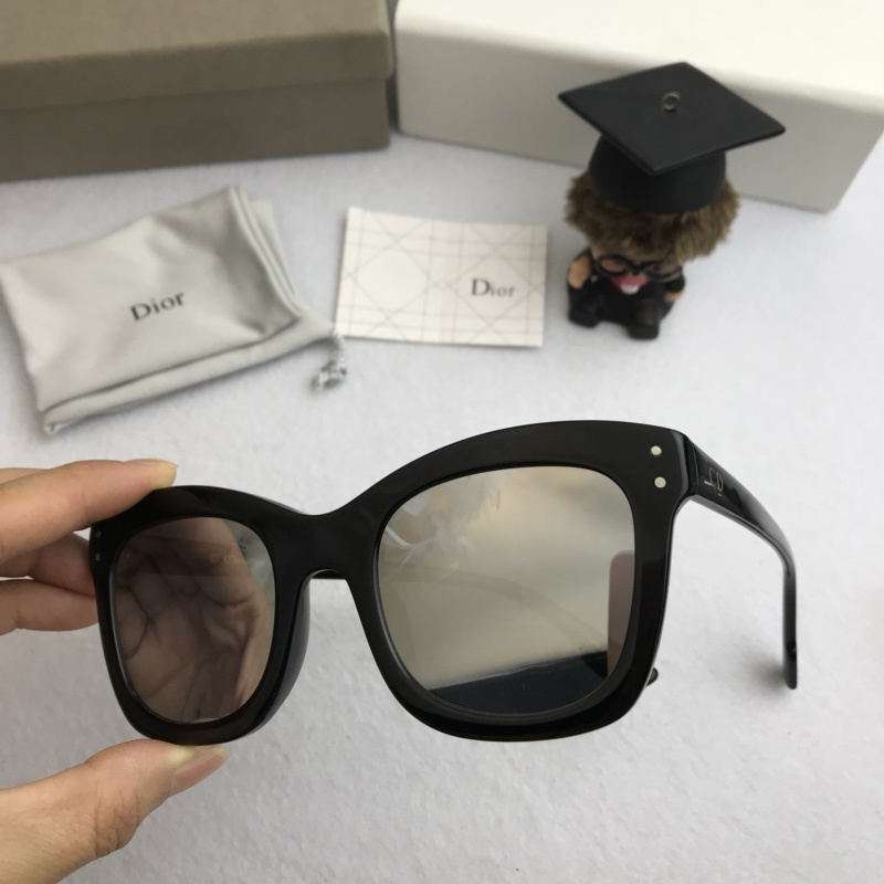 Dior Sunglasses AAAA-546