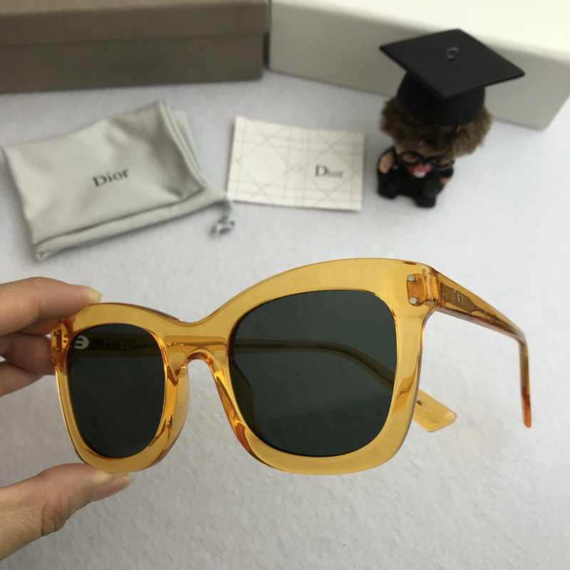 Dior Sunglasses AAAA-548