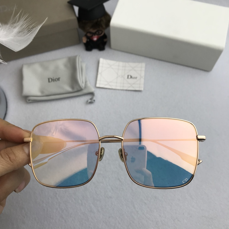 Dior Sunglasses AAAA-553