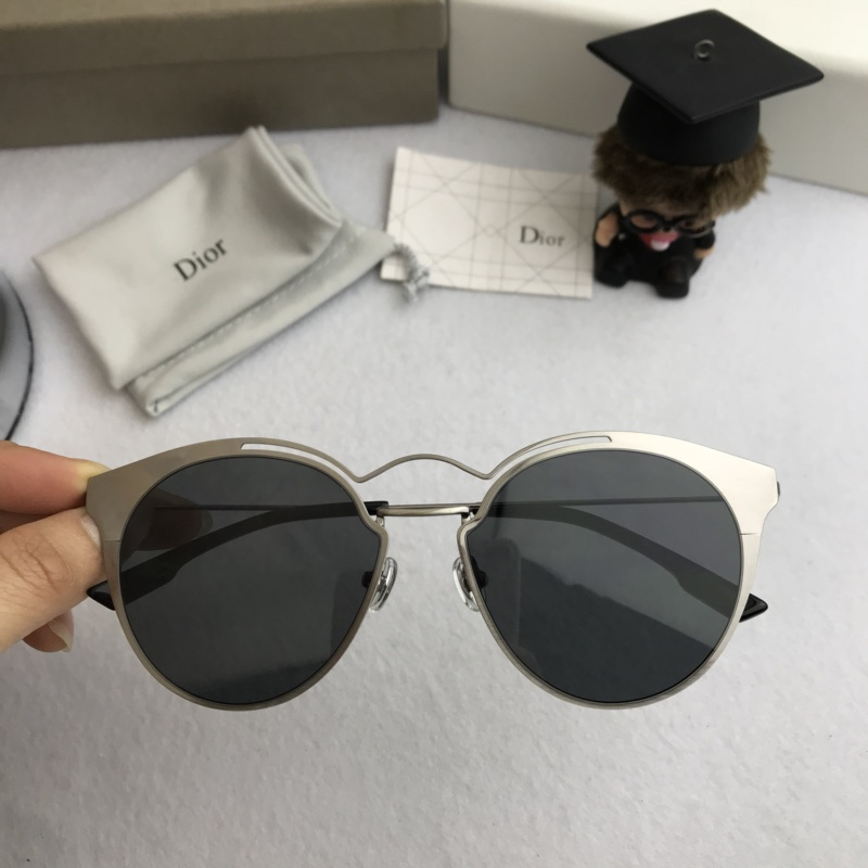 Dior Sunglasses AAAA-573