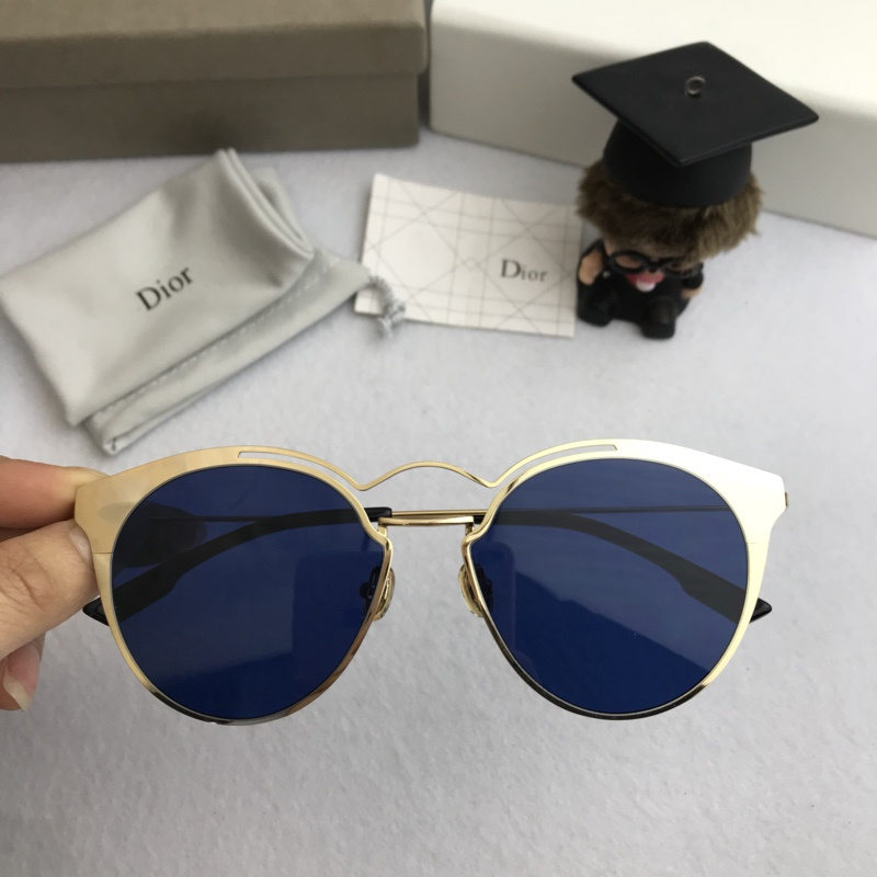 Dior Sunglasses AAAA-576
