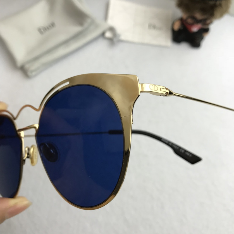 Dior Sunglasses AAAA-577