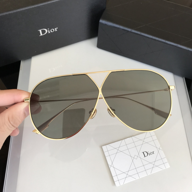 Dior Sunglasses AAAA-581