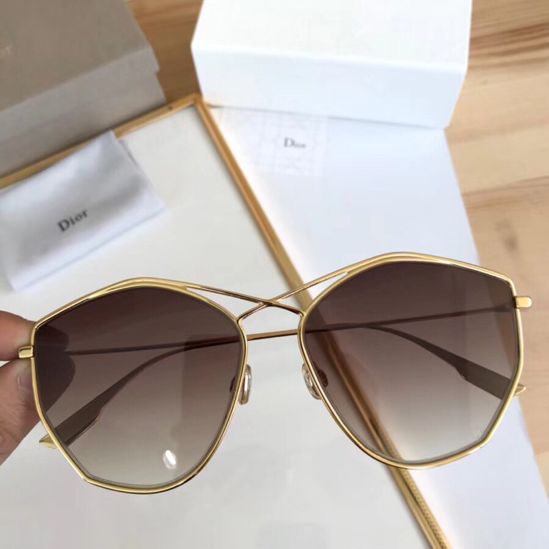 Dior Sunglasses AAAA-587