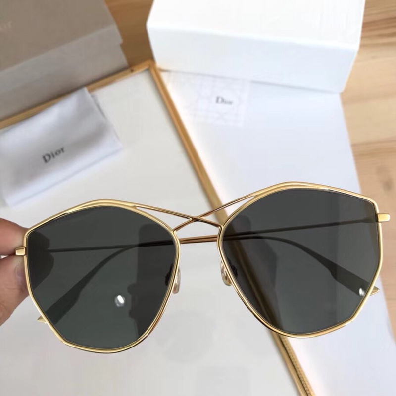 Dior Sunglasses AAAA-588