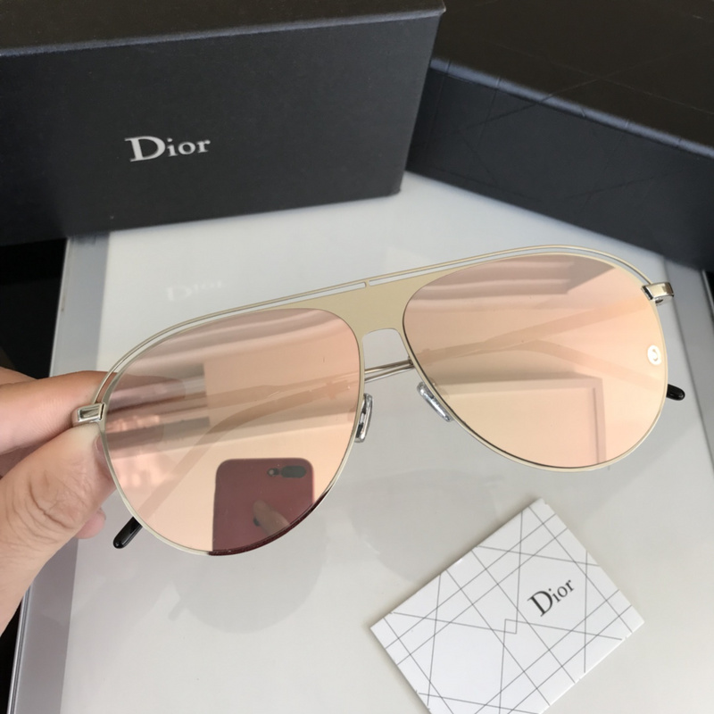 Dior Sunglasses AAAA-618