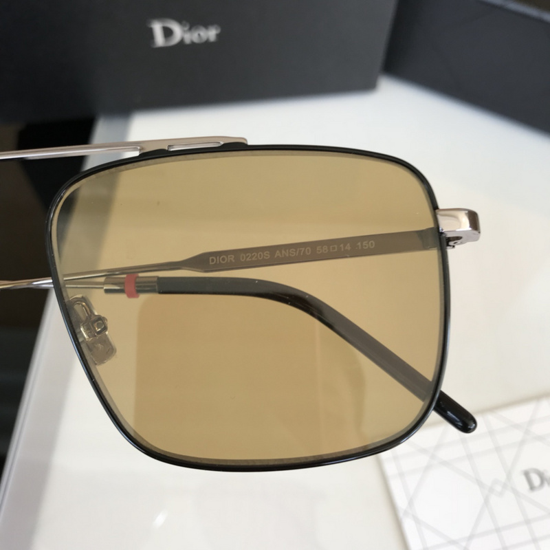 Dior Sunglasses AAAA-626