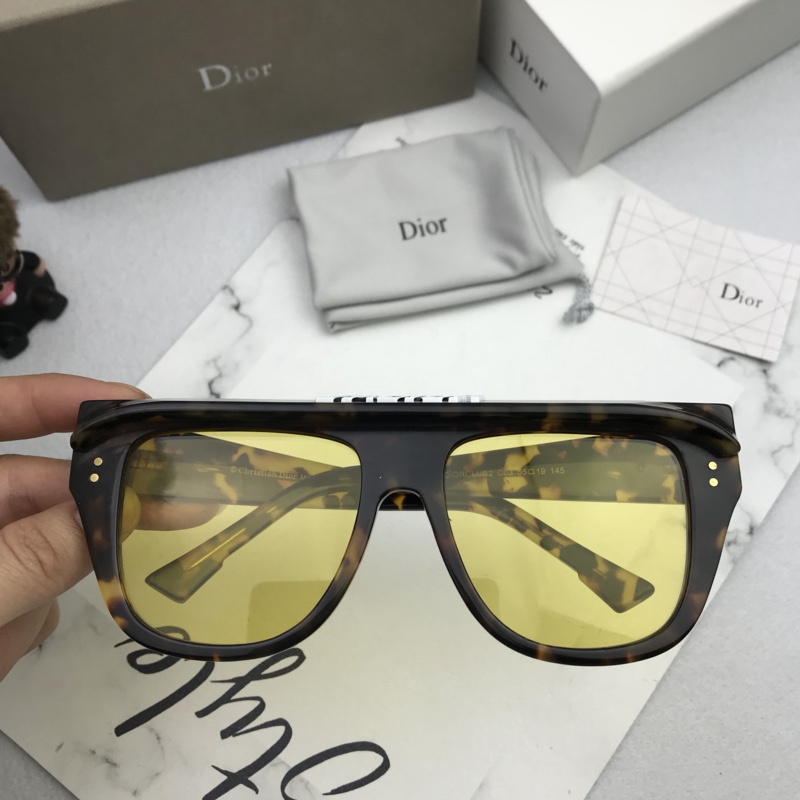 Dior Sunglasses AAAA-644