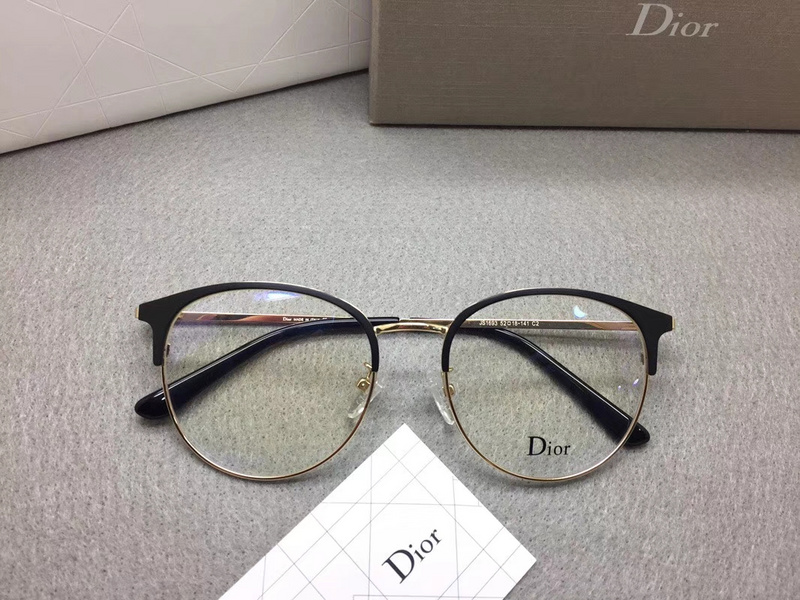Dior Sunglasses AAAA-673