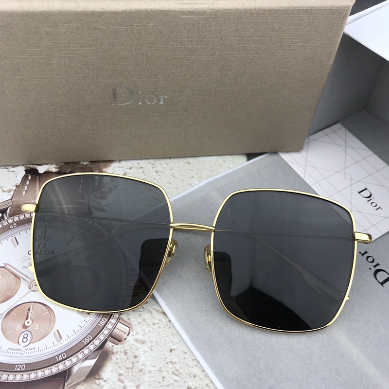 Dior Sunglasses AAAA-676
