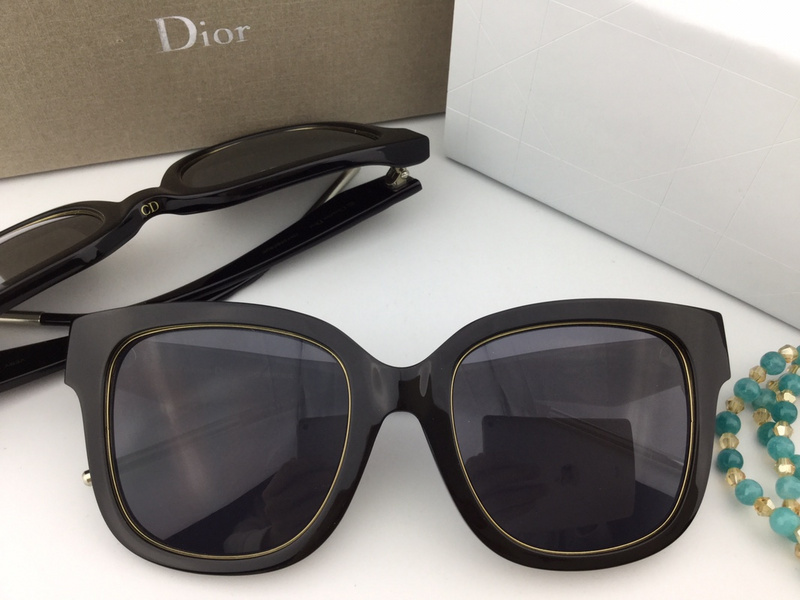 Dior Sunglasses AAAA-685