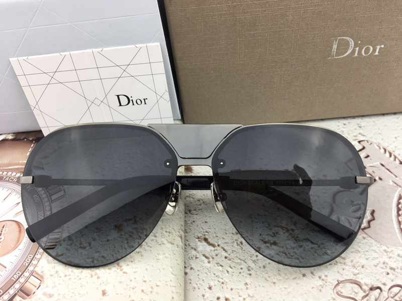 Dior Sunglasses AAAA-689