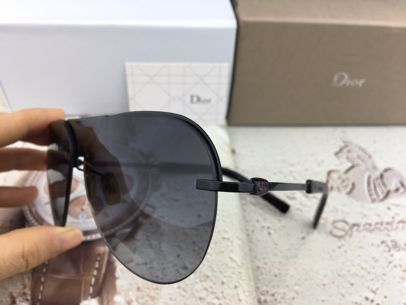 Dior Sunglasses AAAA-693