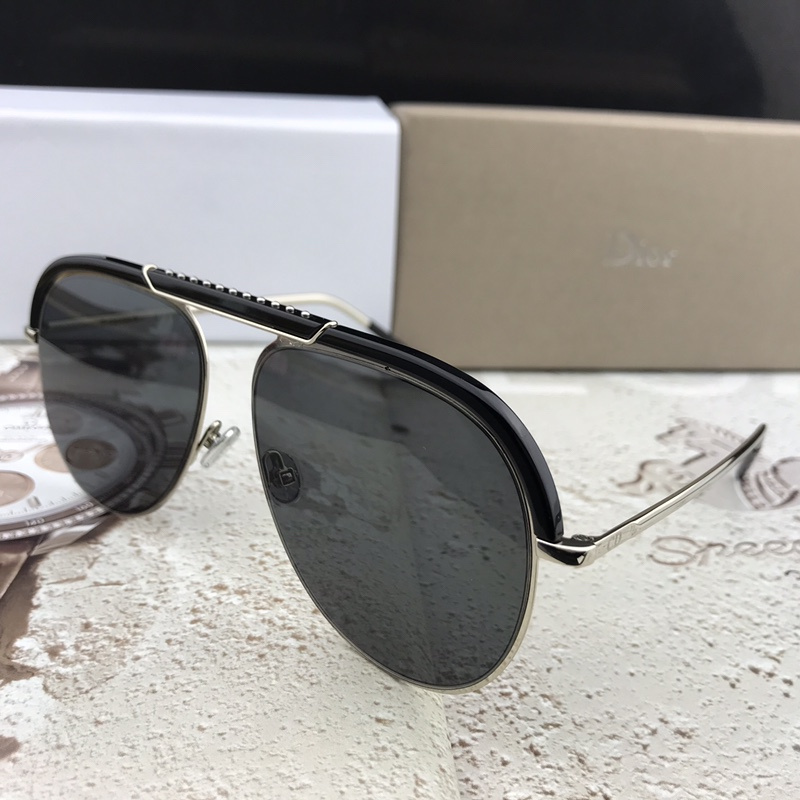 Dior Sunglasses AAAA-694